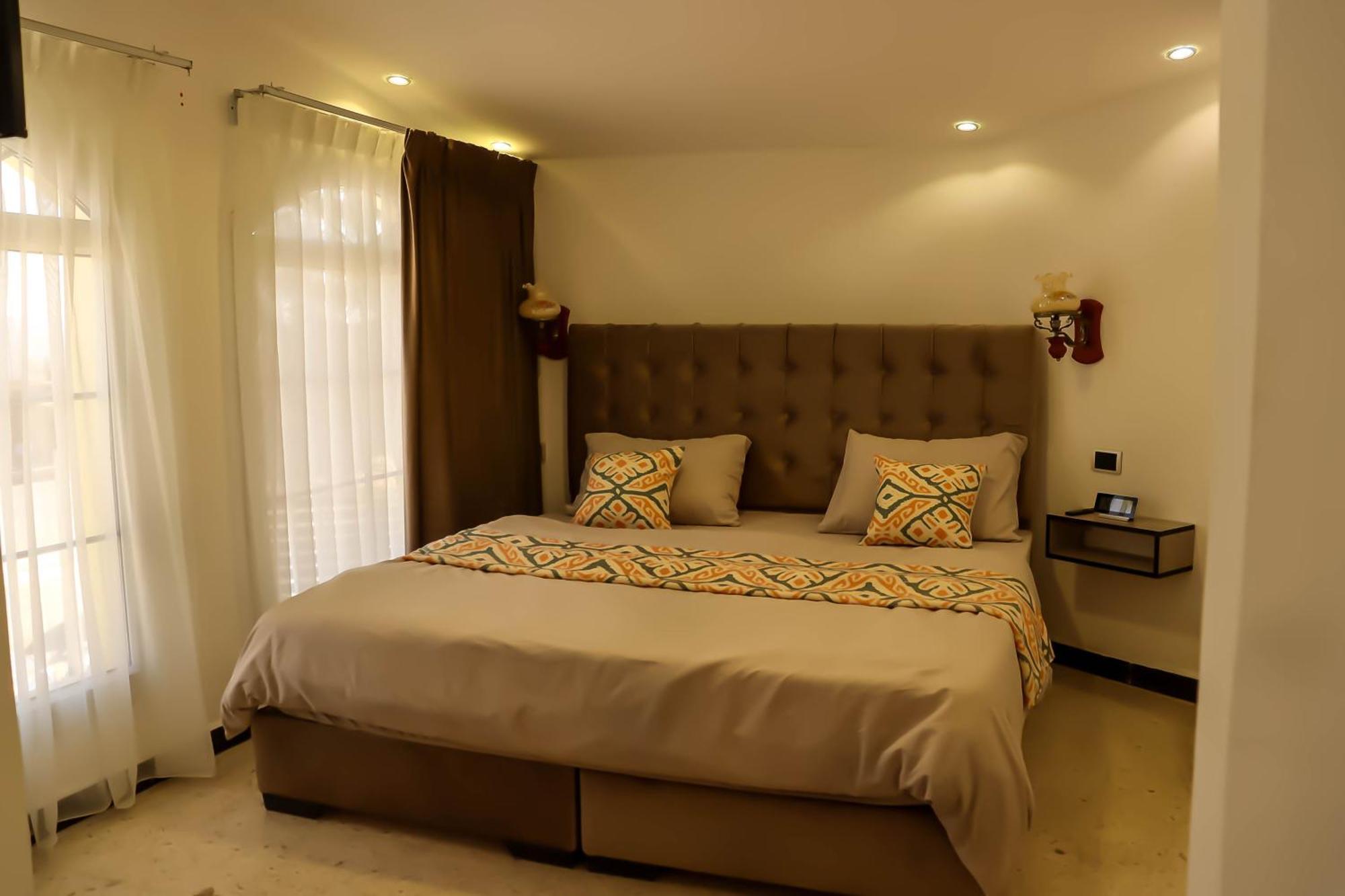 Celestia Boutique Inn - Boutique Stay Overlooking Jerash Ruins Джараш Экстерьер фото