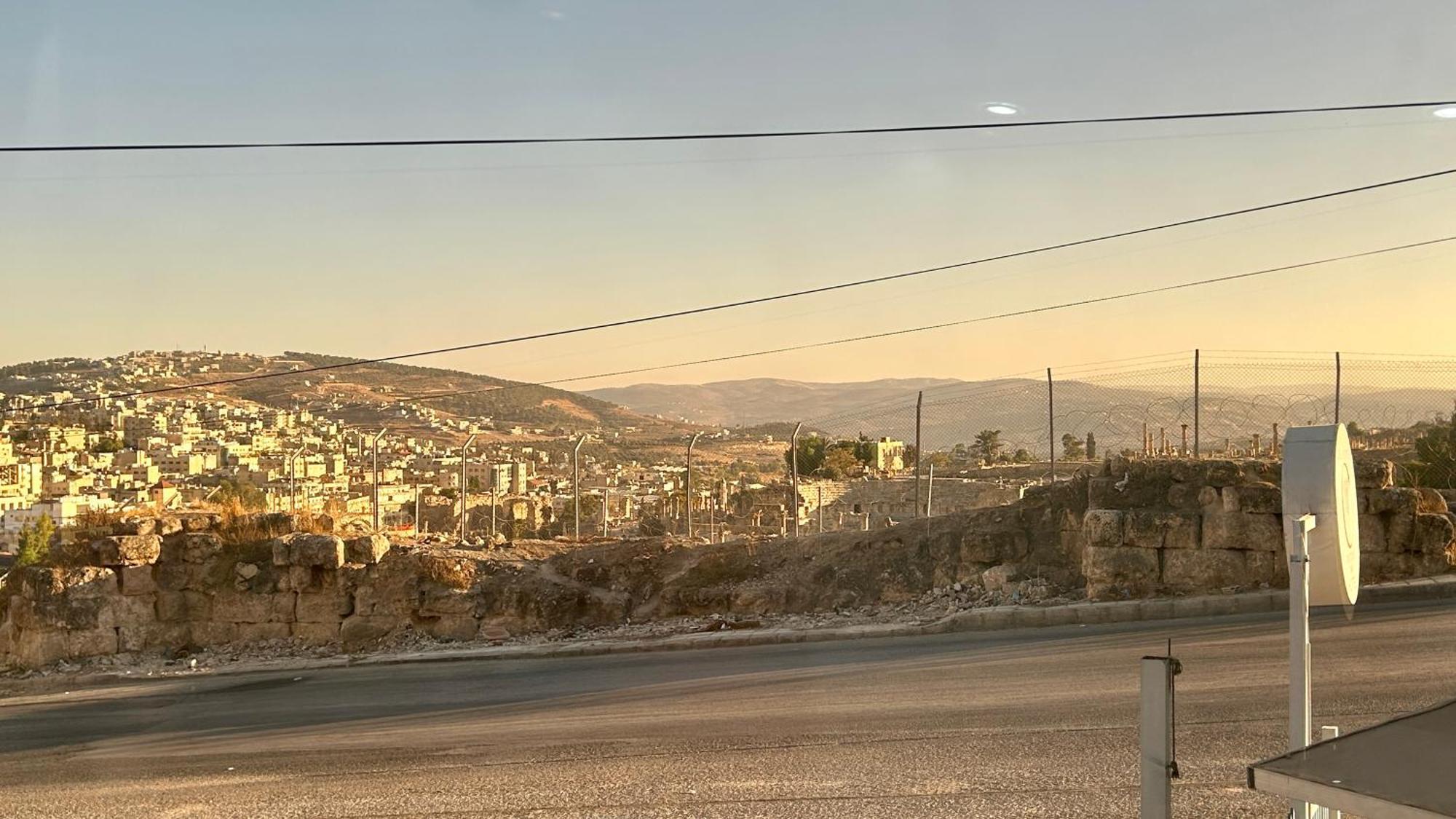 Celestia Boutique Inn - Boutique Stay Overlooking Jerash Ruins Джараш Экстерьер фото